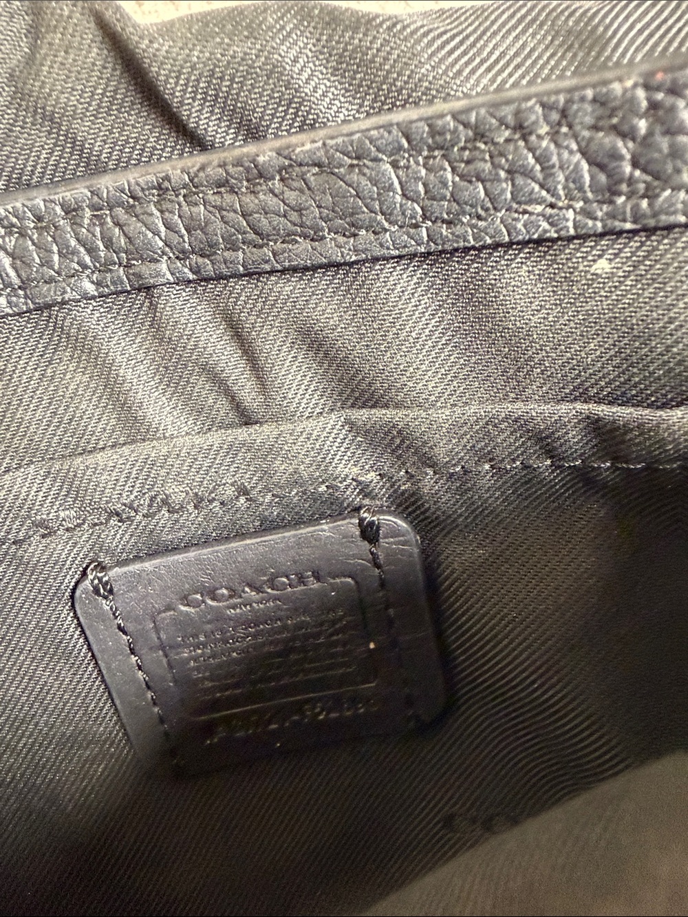 Coach Black Pebbled Leather Crossbody with Gold Turnlock Oval Plate - Picture 8 of 9